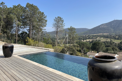 Maison &agrave; vendre &agrave; PLAN-DE-LA-TOUR  - 5 pi&egrave;ces - 235 m&sup2; 