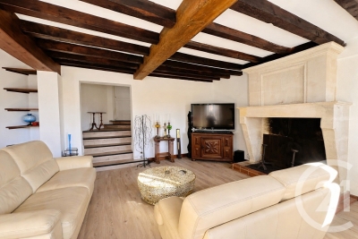 Maison &agrave; vendre &agrave; ST-ANDRÉ-DE-CUBZAC  - 7 pi&egrave;ces - 260 m&sup2; 