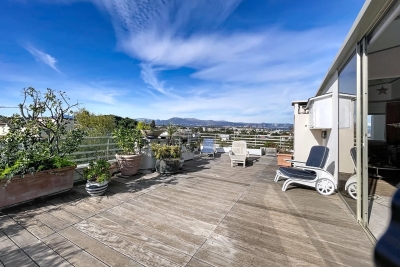 Appartement &agrave; vendre &agrave; ANTIBES  - 4 pi&egrave;ces - 154 m&sup2; 