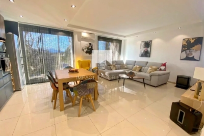 Appartement &agrave; vendre &agrave; HYÈRES  - 4 pi&egrave;ces - 87 m&sup2; 