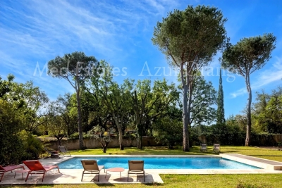 Maison &agrave; vendre &agrave; GRIMAUD  - 6 pi&egrave;ces - 250 m&sup2; 