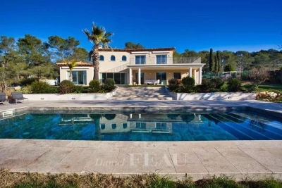 Maison &agrave; vendre &agrave; PUGET-SUR-ARGENS  - 8 pi&egrave;ces - 259 m&sup2; 