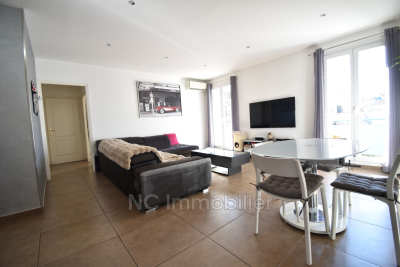 Appartement &agrave; vendre &agrave; VALLAURIS  - 4 pi&egrave;ces - 119 m&sup2; 