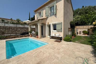 Maison &agrave; vendre &agrave; BORMES-LES-MIMOSAS  - 5 pi&egrave;ces - 93 m&sup2; 