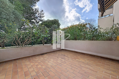 Appartement &agrave; vendre &agrave; ST-RAPHAËL  - 1 pi&egrave;ces - 24 m&sup2; 