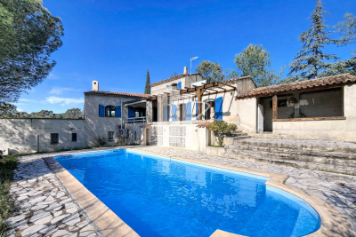 Maison &agrave; vendre &agrave; PUGET-SUR-ARGENS  - 5 pi&egrave;ces - 143 m&sup2; 