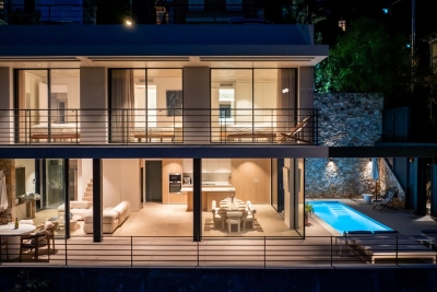 Maison &agrave; louer &agrave; ROQUEBRUNE-CAP-MARTIN  - 4 pi&egrave;ces - 130 m&sup2; 