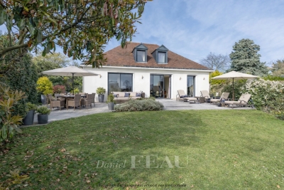 Maison &agrave; vendre &agrave; immobilier ST CLOUD  - 9 pi&egrave;ces - 466 m&sup2; 