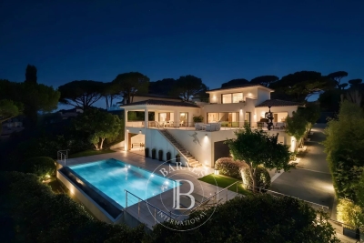 Maison &agrave; vendre &agrave; STE-MAXIME  - 7 pi&egrave;ces - 400 m&sup2; 