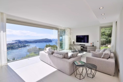 Maison &agrave; vendre &agrave; VILLEFRANCHE-SUR-MER  - 8 pi&egrave;ces - 359 m&sup2; 