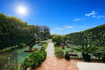 Maison &agrave; vendre &agrave; ST-LAURENT-DU-VAR  - 4 pi&egrave;ces - 105 m&sup2; 