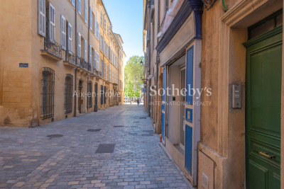 Bien &agrave; vendre &agrave; AIX-EN-PROVENCE   - 550 m&sup2; 