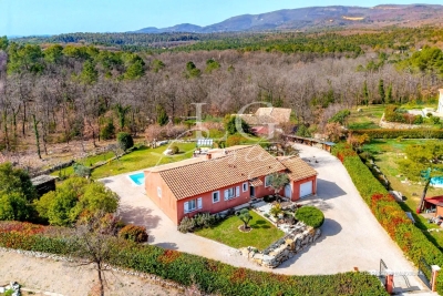 House for sale in Callian  - 5 rooms 136 m&sup2; 