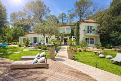 Maison &agrave; vendre &agrave; ROQUEFORT-LES-PINS  - 7 pi&egrave;ces - 260 m&sup2; 