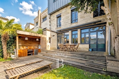 Maison &agrave; vendre &agrave; BORDEAUX Chartrons-Grand-Parc - 9 pi&egrave;ces - 217 m&sup2; 