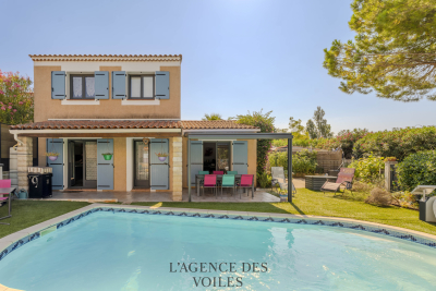 Maison &agrave; vendre &agrave; SANARY-SUR-MER  - 4 pi&egrave;ces - 74 m&sup2; 