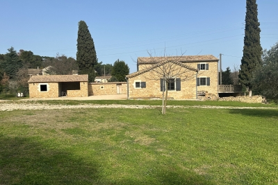 Maison &agrave; vendre &agrave; UZÈS  - 15 pi&egrave;ces - 300 m&sup2; 