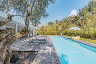 Villa à Arcachon &agrave; louer à partir de 4 700 € / semaine, Photo 1