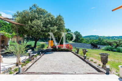 Villa à Gordes &agrave; louer à partir de 6 875 € / semaine, Photo 11