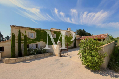 Villa à L'Isle-sur-la-Sorgue &agrave; louer à partir de 6 875 € / semaine, Photo 11