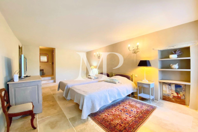 Villa à Lacoste &agrave; louer à partir de 7 500 € / semaine, Photo 13