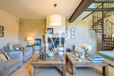 Villa à L'Isle-sur-la-Sorgue &agrave; louer à partir de 11 000 € / semaine, Photo 13