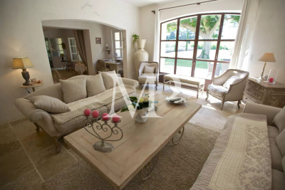 Villa à L'Isle-sur-la-Sorgue &agrave; louer à partir de 6 875 € / semaine, Photo 14
