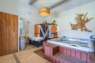 Villa à L'Isle-sur-la-Sorgue &agrave; louer à partir de 11 000 € / semaine, Photo 14