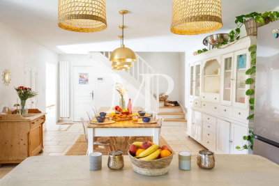 Villa à Maubec &agrave; louer à partir de 6 625 € / semaine, Photo 15