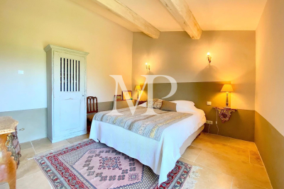 Villa à Lacoste &agrave; louer à partir de 7 500 € / semaine, Photo 15