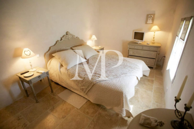 Villa à L'Isle-sur-la-Sorgue &agrave; louer à partir de 6 875 € / semaine, Photo 18