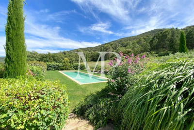 Villa à Lacoste &agrave; louer à partir de 7 500 € / semaine, Photo 2