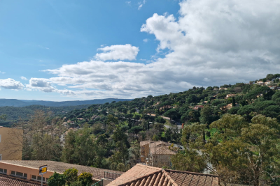 Appartement &agrave; vendre &agrave; GRIMAUD  - 4 pi&egrave;ces - 82 m&sup2; 