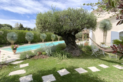 Maison &agrave; vendre &agrave; UZÈS  - 6 pi&egrave;ces - 153 m&sup2; 