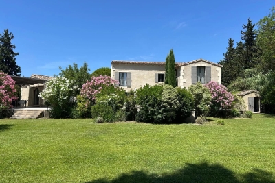 Maison &agrave; vendre &agrave; MAUSSANE-LES-ALPILLES  - 7 pi&egrave;ces - 222 m&sup2; 