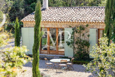 Villa à Gordes &agrave; louer à partir de 5 450 € / semaine, Photo 9