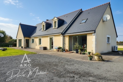 Maison &agrave; vendre &agrave; immobilier ST PHILBERT DU PEUPLE  - 10 pi&egrave;ces - 276 m&sup2; 