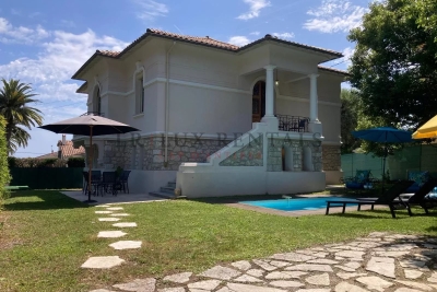 Villa à Antibes &agrave; louer à partir de 35 000 € / semaine, Photo 1