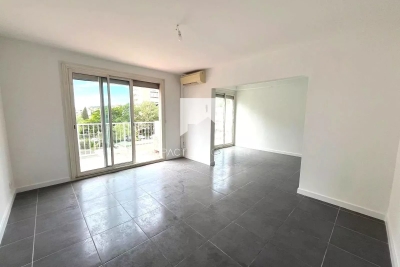 Appartement &agrave; vendre &agrave; immobilier LA GARDE  - 5 pi&egrave;ces - 82 m&sup2; 