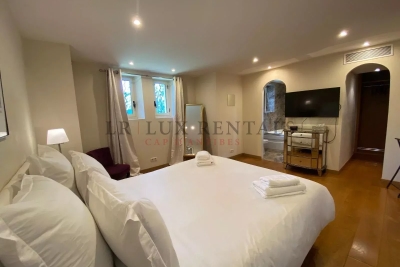 Villa à Antibes &agrave; louer à partir de 35 000 € / semaine, Photo 15