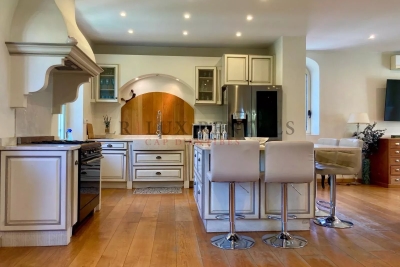 Villa à Antibes &agrave; louer à partir de 35 000 € / semaine, Photo 8