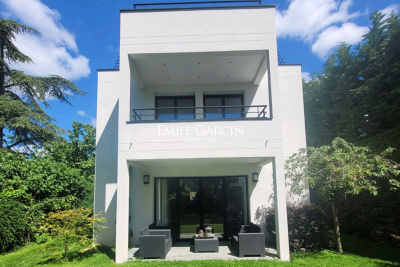 Maison &agrave; vendre &agrave; ST CLOUD  - 11 pi&egrave;ces - 190 m&sup2; 