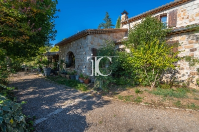 Maison &agrave; vendre &agrave; LES VANS  - 3 pi&egrave;ces - 145 m&sup2; 