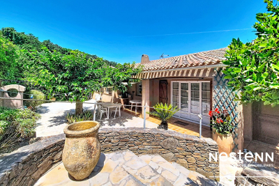 Maison &agrave; vendre &agrave; LA CROIX-VALMER  - 6 pi&egrave;ces - 184 m&sup2; 