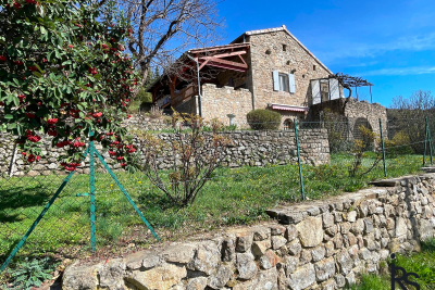 Maison &agrave; vendre &agrave; VALLEES-D'ANTRAIGUES-ASPERJOC  - 4 pi&egrave;ces - 133 m&sup2; 