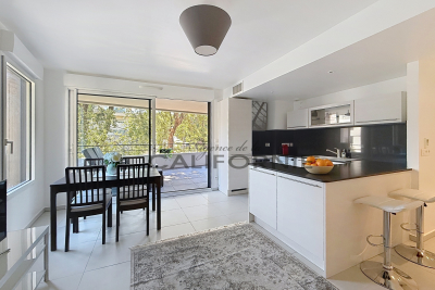 Appartement &agrave; vendre &agrave; CANNES  - 3 pi&egrave;ces - 66 m&sup2; 