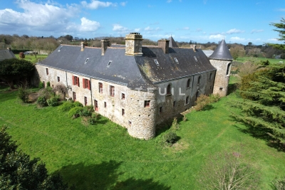 Maison &agrave; vendre &agrave; PÉAULE  - 12 pi&egrave;ces - 520 m&sup2; 