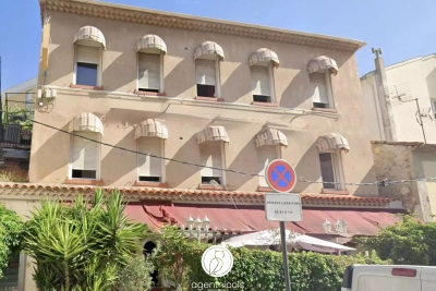Bien &agrave; vendre &agrave; ST-LAURENT-DU-VAR  - 13 pi&egrave;ces - 453 m&sup2; 