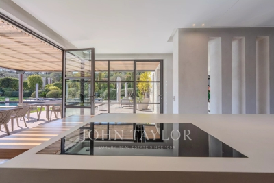 Villa in Mougins for rental from 35 000 € / week, Photo 10