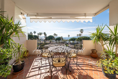 Appartement &agrave; vendre &agrave; CANNES  - 4 pi&egrave;ces - 102 m&sup2; 